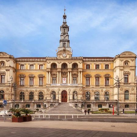 Vivienda Turistica De Prestancia Junto A La Ria De Nervion Bilbao Ruang foto